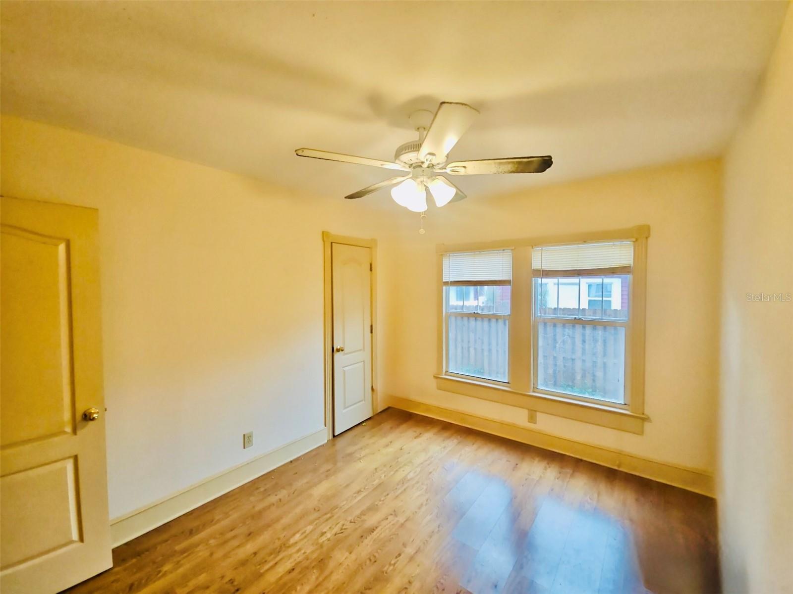 14 HAMILTON HEATH DR #B — photo 8