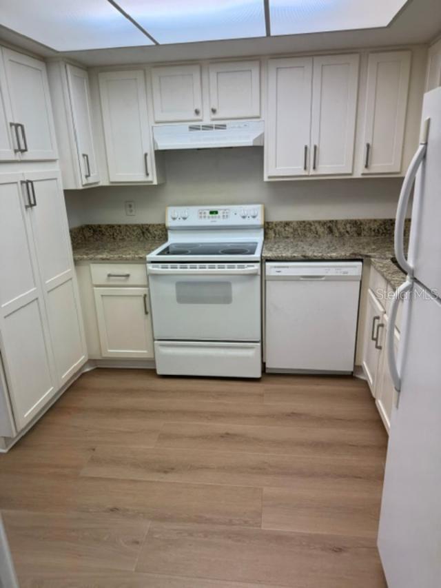 13626 GREENFIELD DR #102 — photo 6
