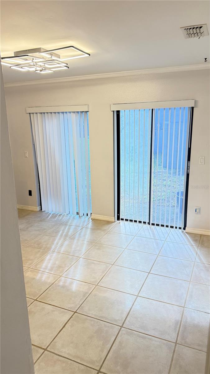 5333 RENOIR DR — photo 7