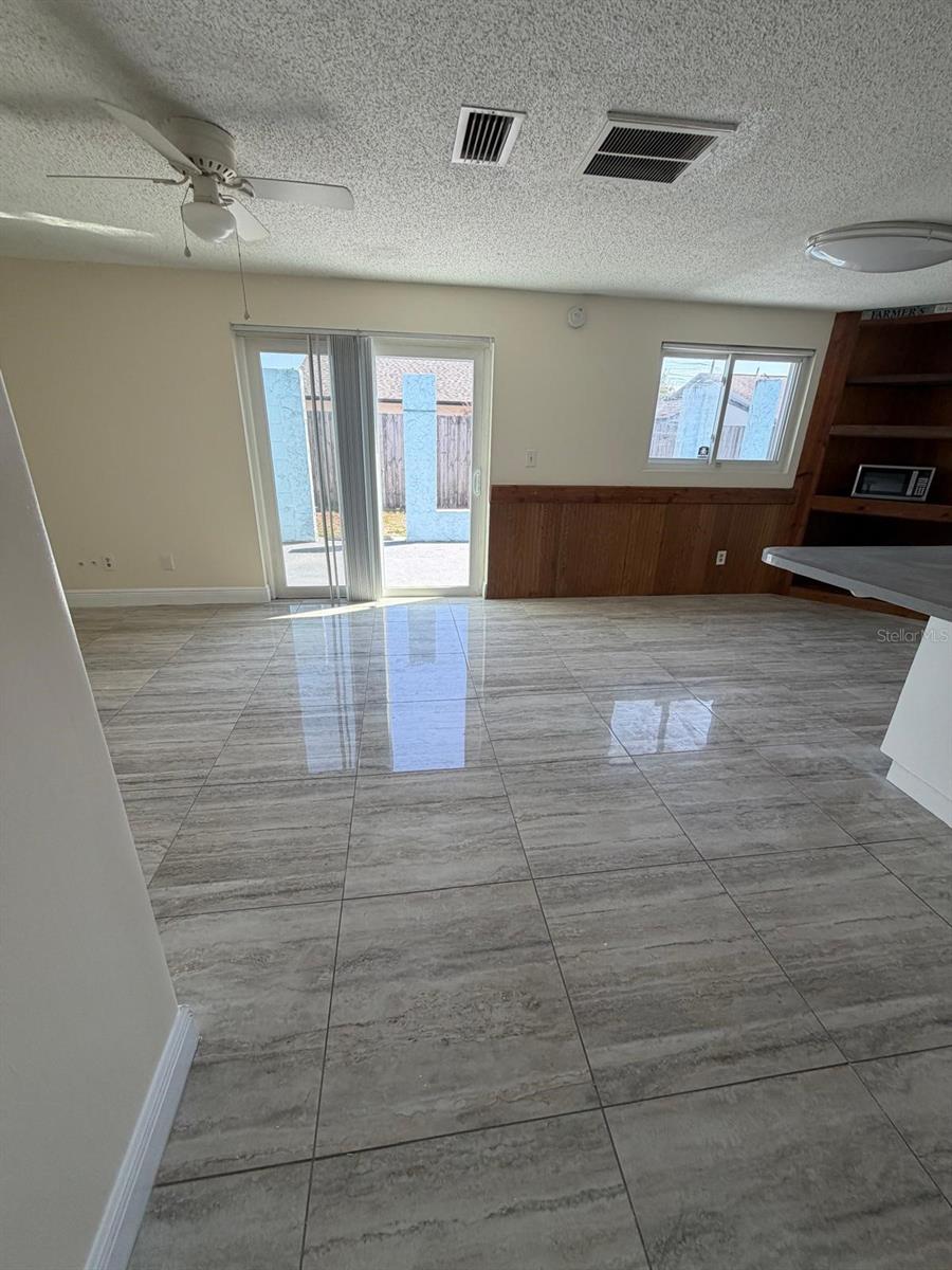 8711 SAGE CT — photo 4