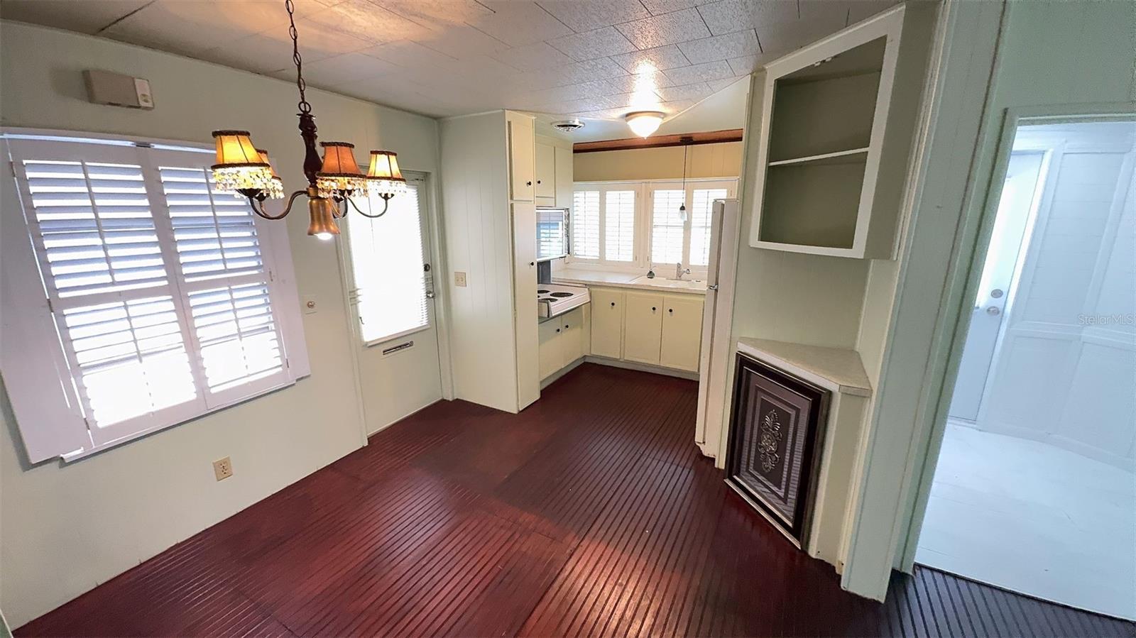 4851 W GANDY BLVD #B4L12 — photo 8