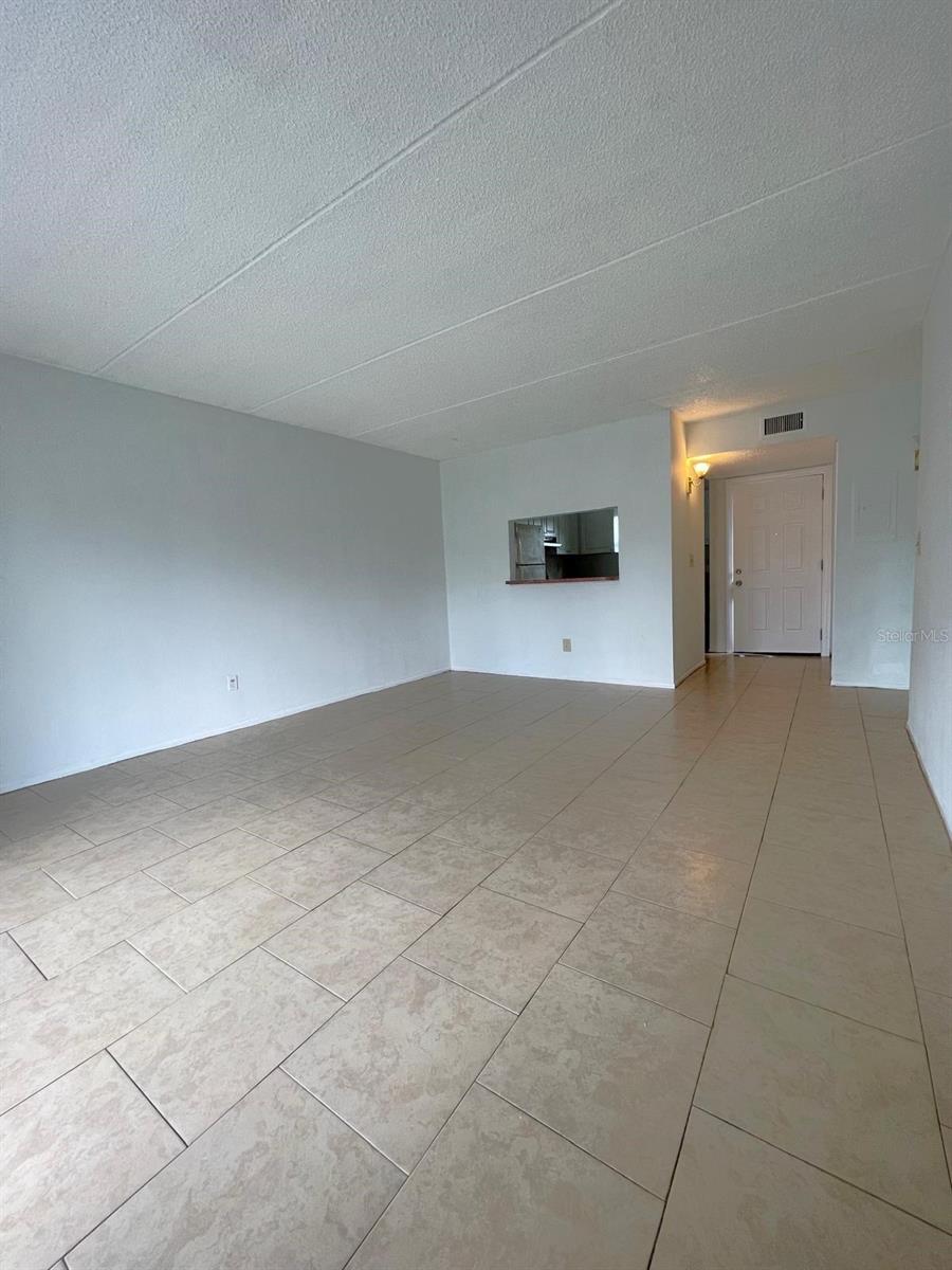 2846 SOMERSET PARK DR #203 — photo 6
