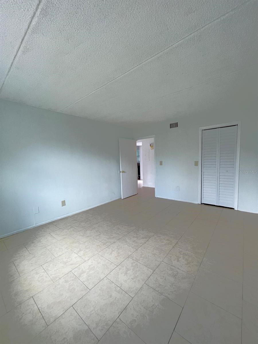 2846 SOMERSET PARK DR #203 — photo 10