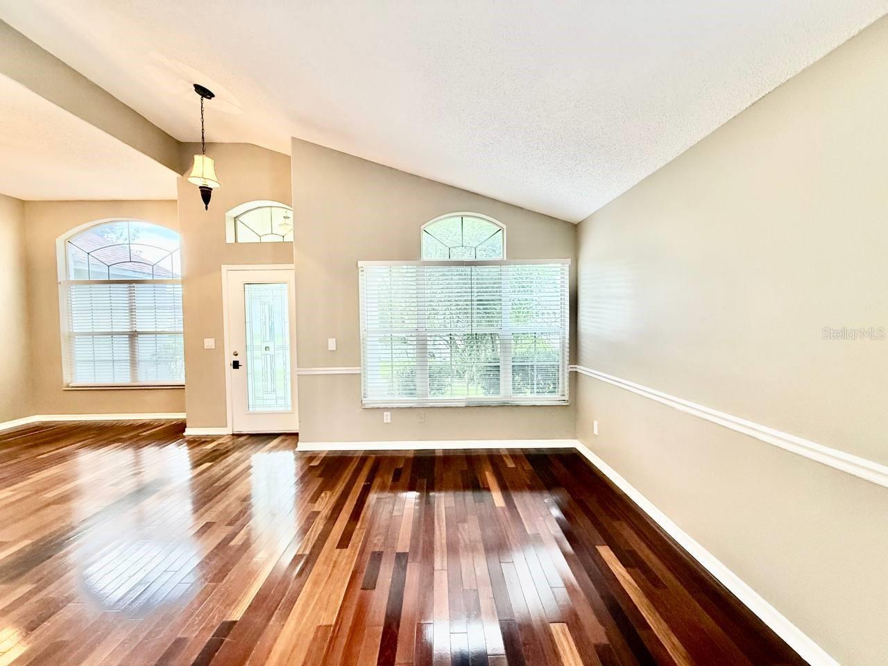 19021 WEATHERSTONE DR — photo 10