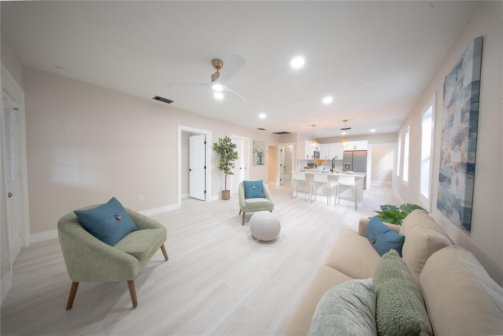 922 E IDA ST — photo 10