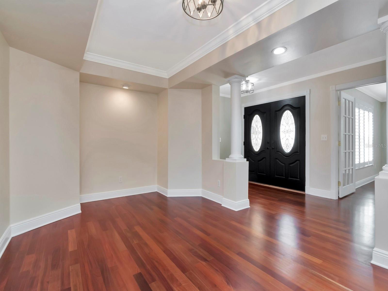 165 BALTIC CIR — photo 11