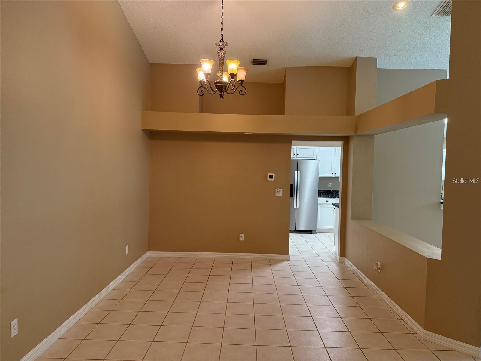 10609 CHAMBERS DR — photo 4