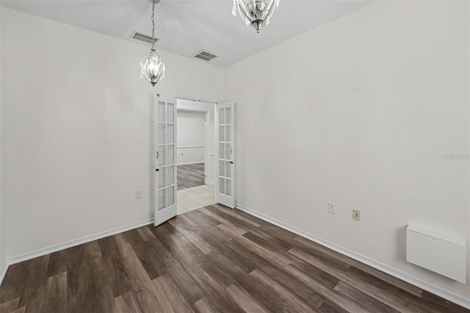 10943 COUNTRYWAY BLVD — photo 8