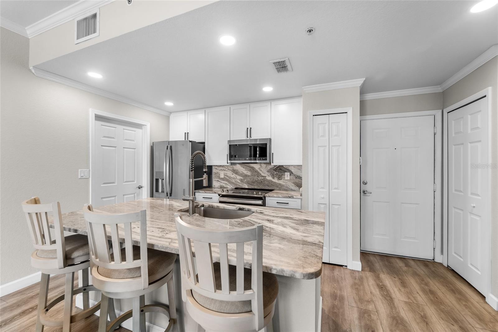 700 S HARBOUR ISLAND BLVD #323 — photo 4