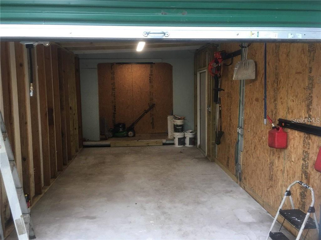 805 E LAMBRIGHT ST — photo 9