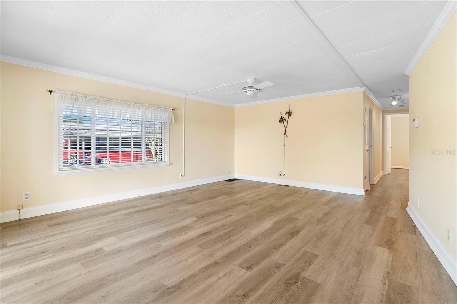 105 FLORENCE BLVD — photo 7