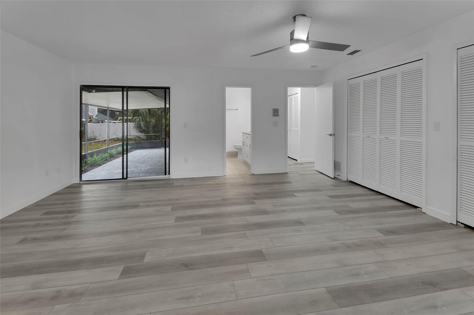 1411 N BEACH ST — photo 12
