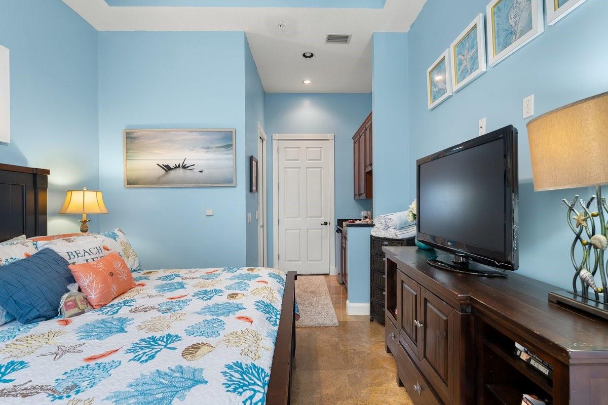 4606 OAK HAMMOCK CT #4606 — photo 6