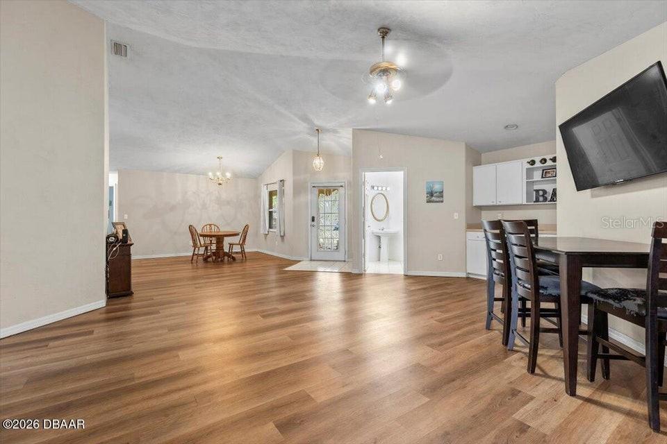29 SHERRINGTON DR — photo 5