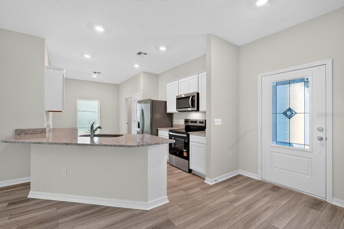 1280 S SEAGATE DR — photo 11