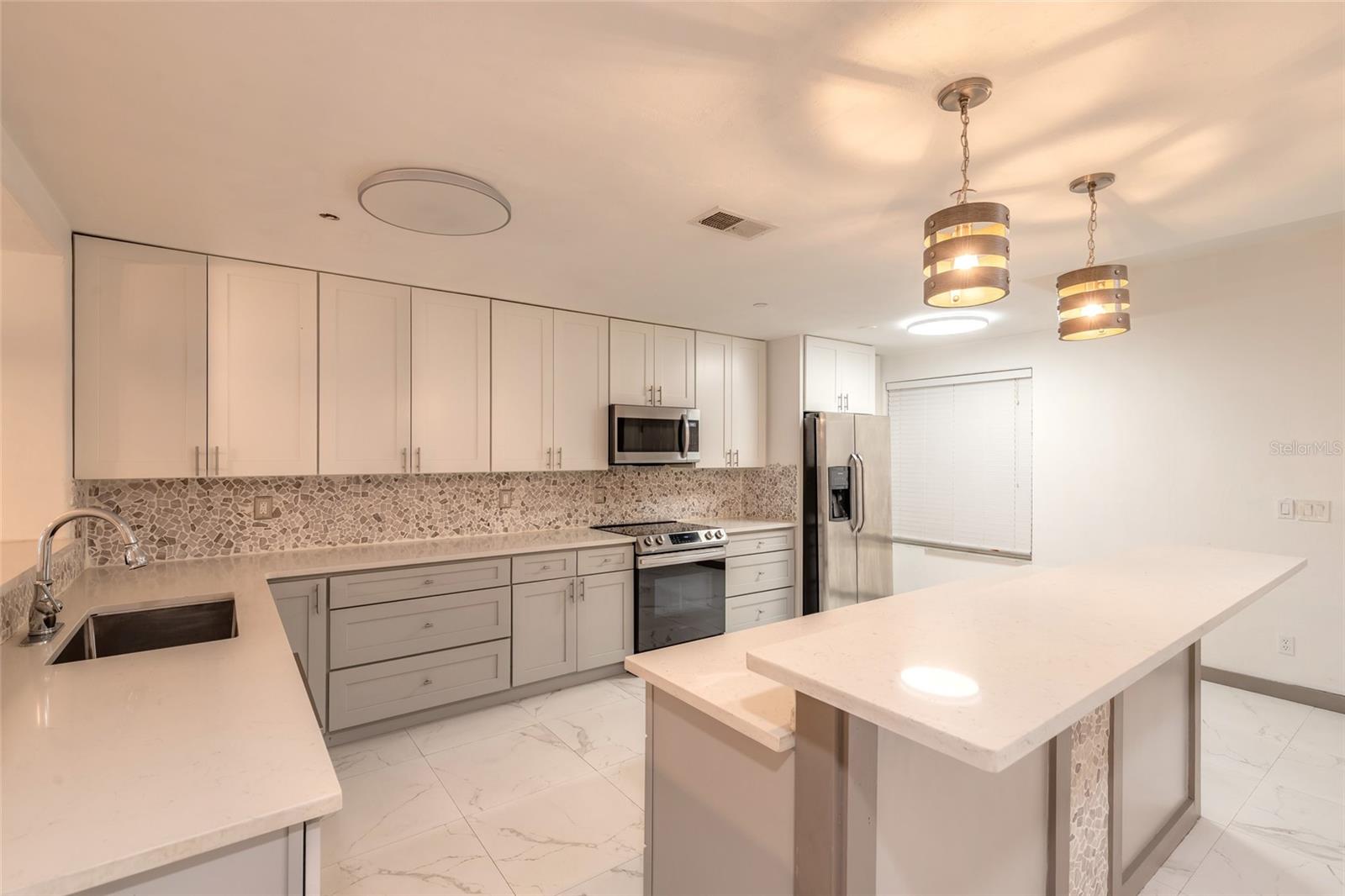 424 LUNA BELLA LN #416C — photo 9