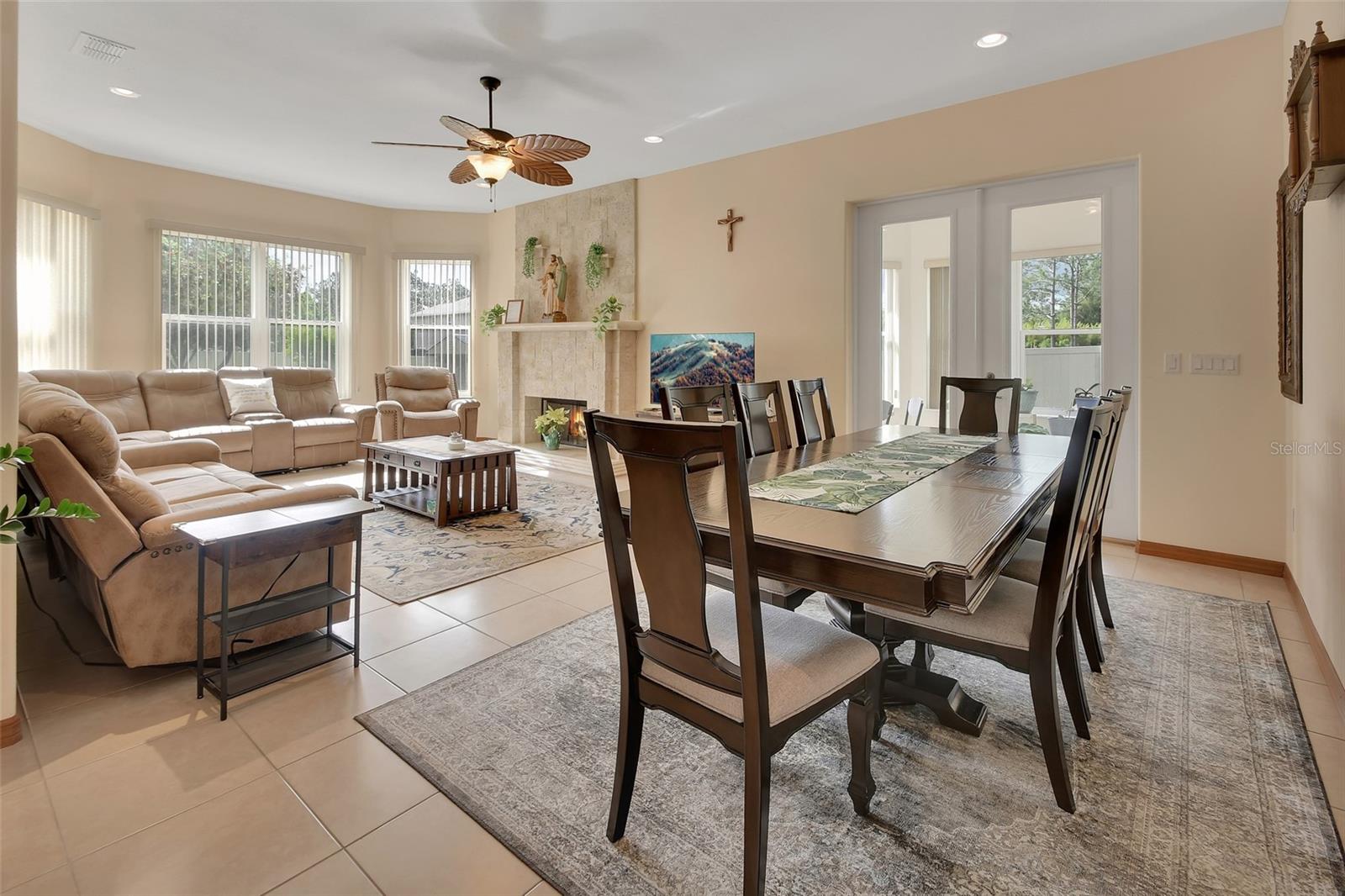 443 JUNIPER LN — photo 9