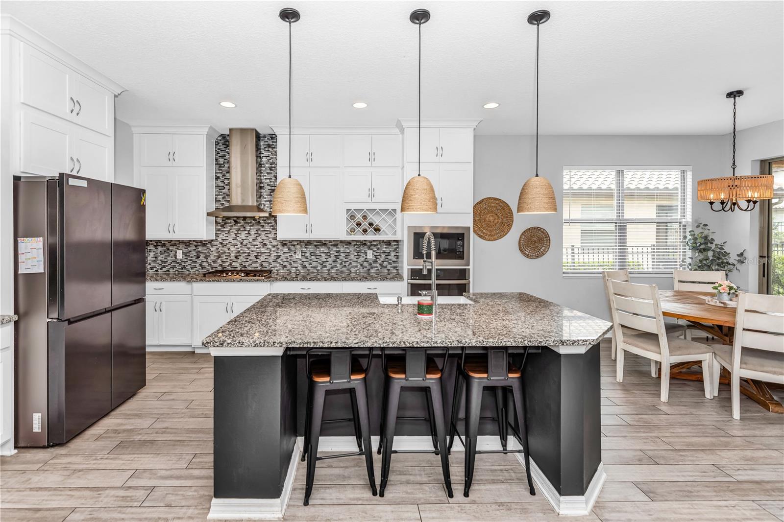 239 LUGANO WAY — photo 9