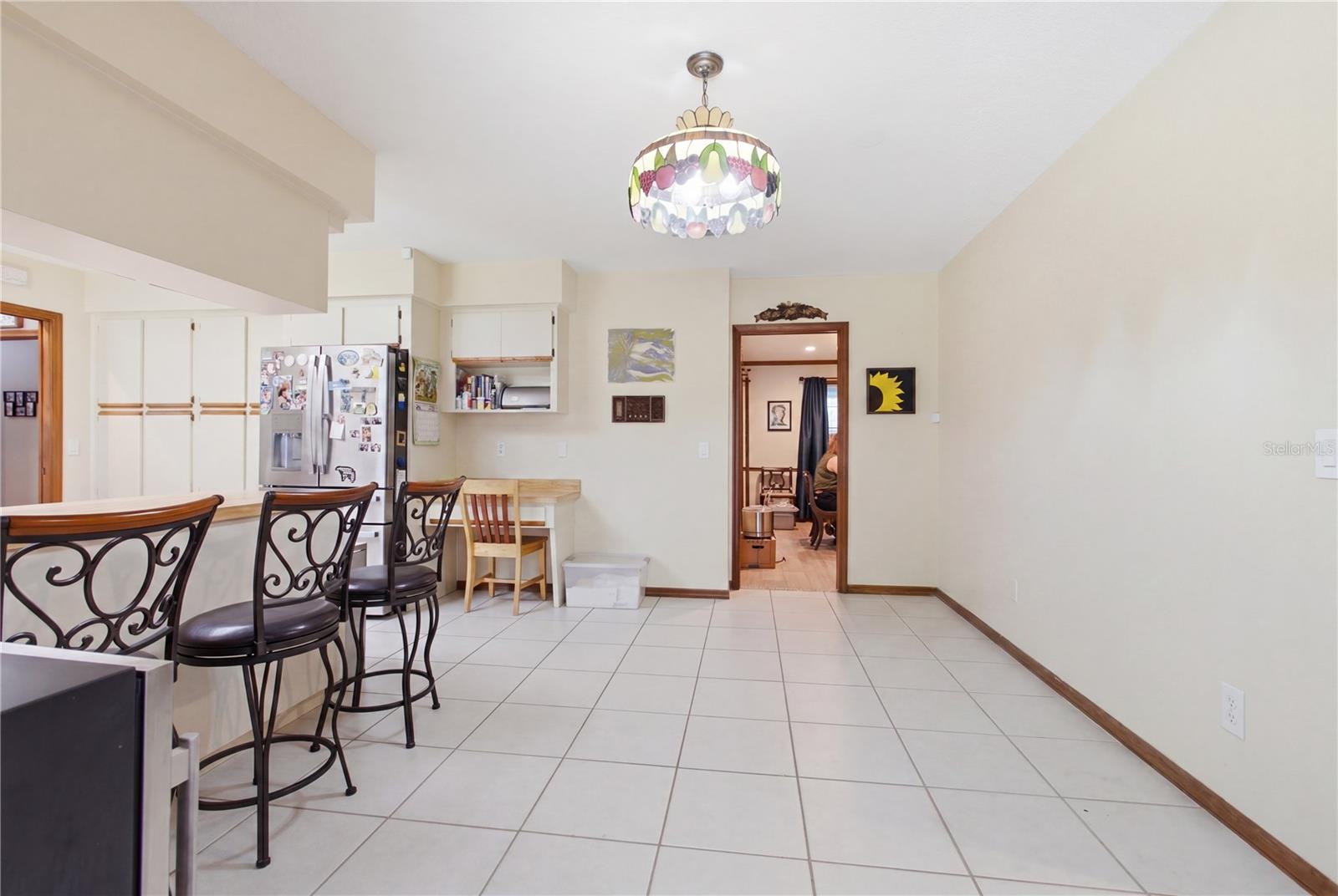 128 W GREENTREE LN — photo 12