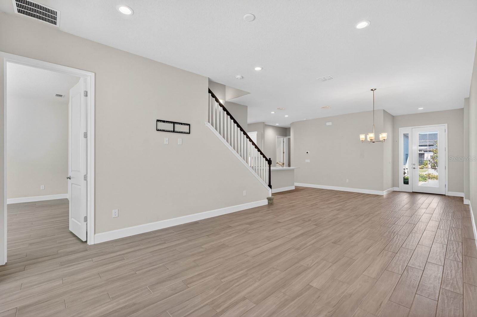 20 LONGRIDGE LN — photo 9