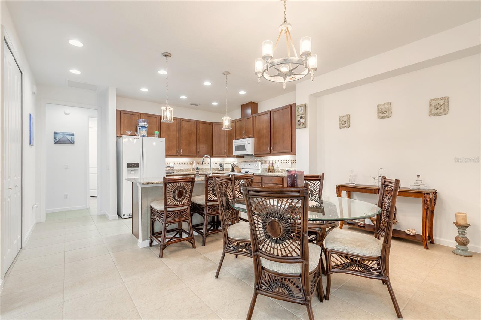 230 SAND BAR LN — photo 12