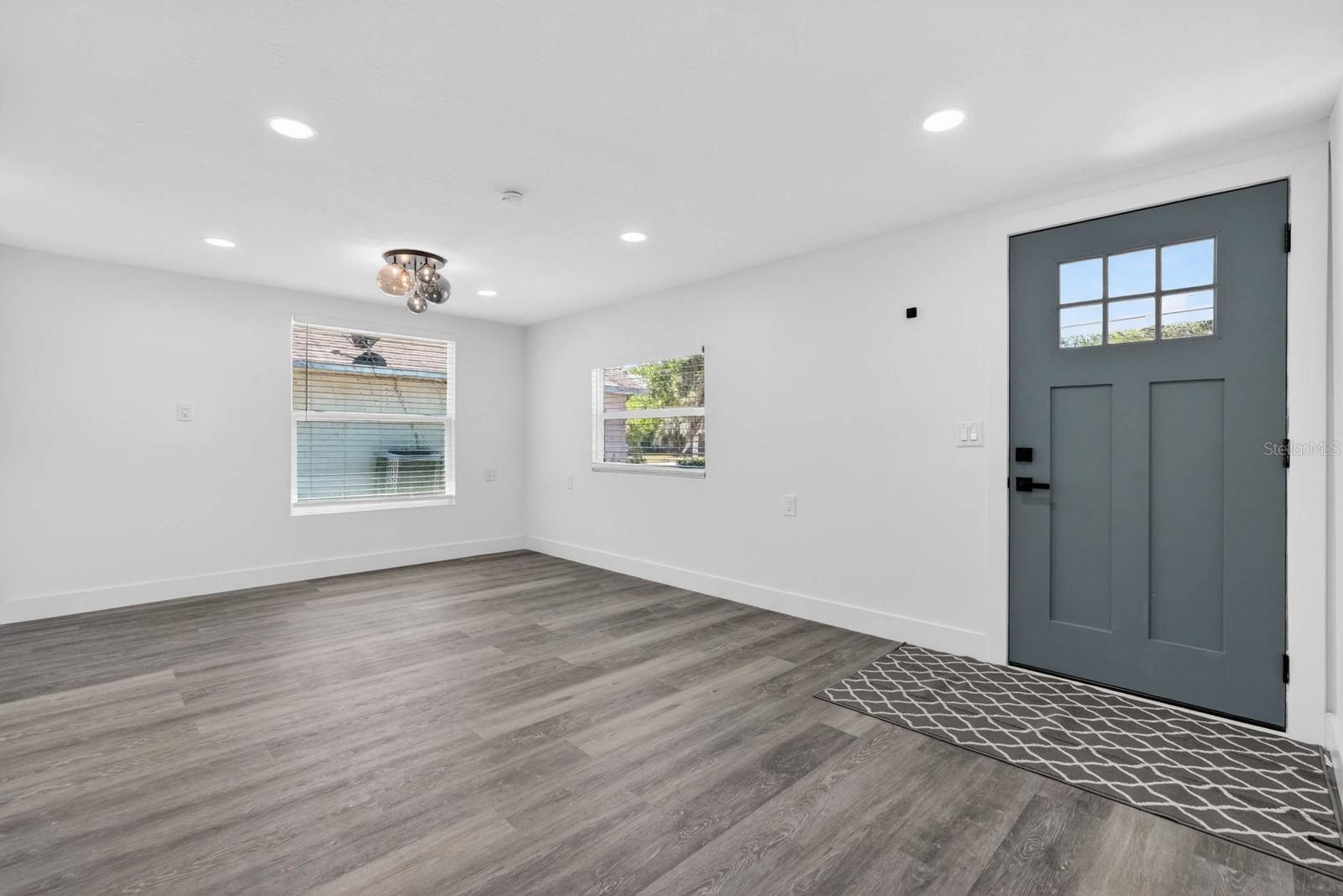 246 WILLOW PL — photo 4