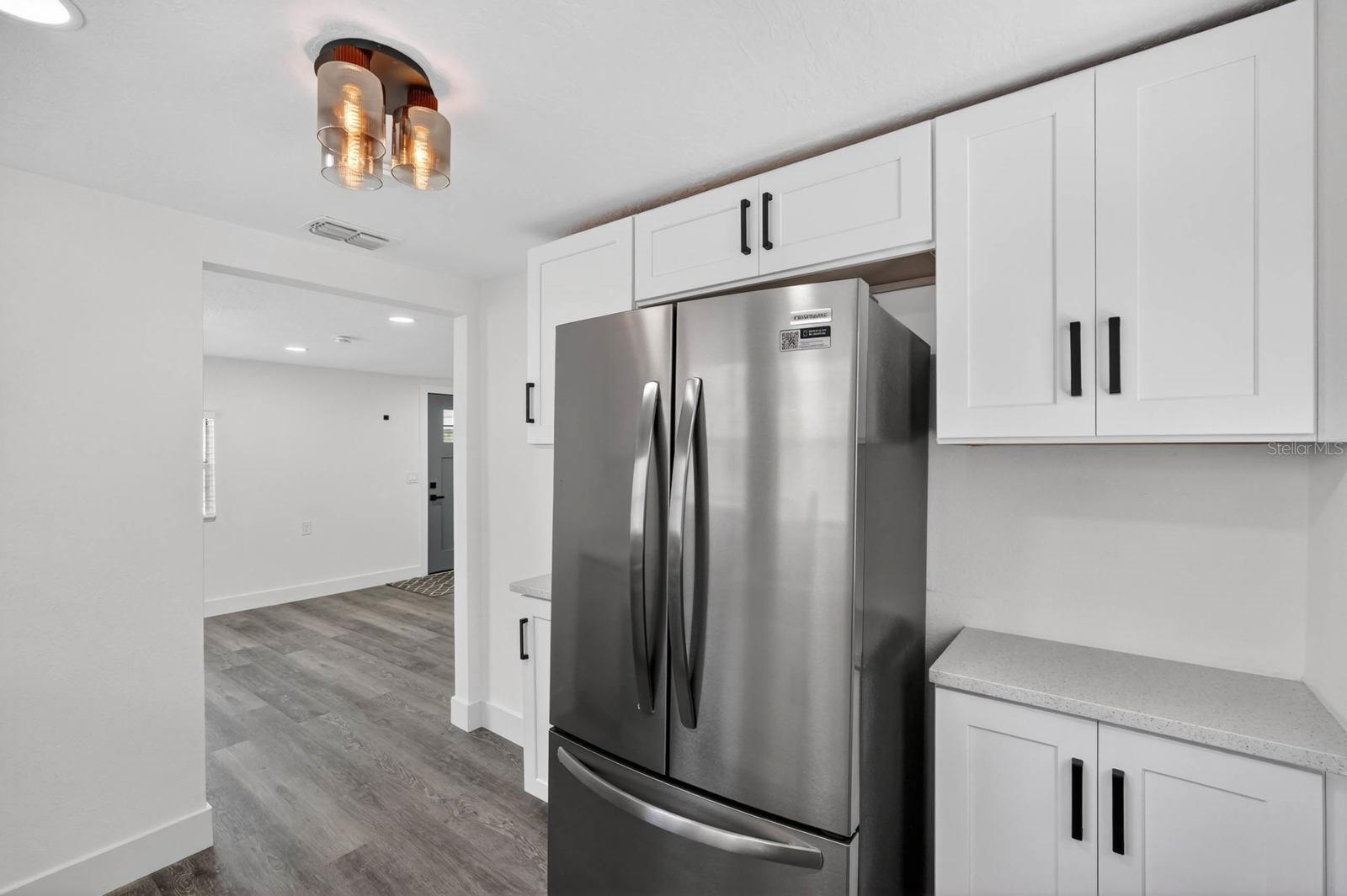 246 WILLOW PL — photo 10