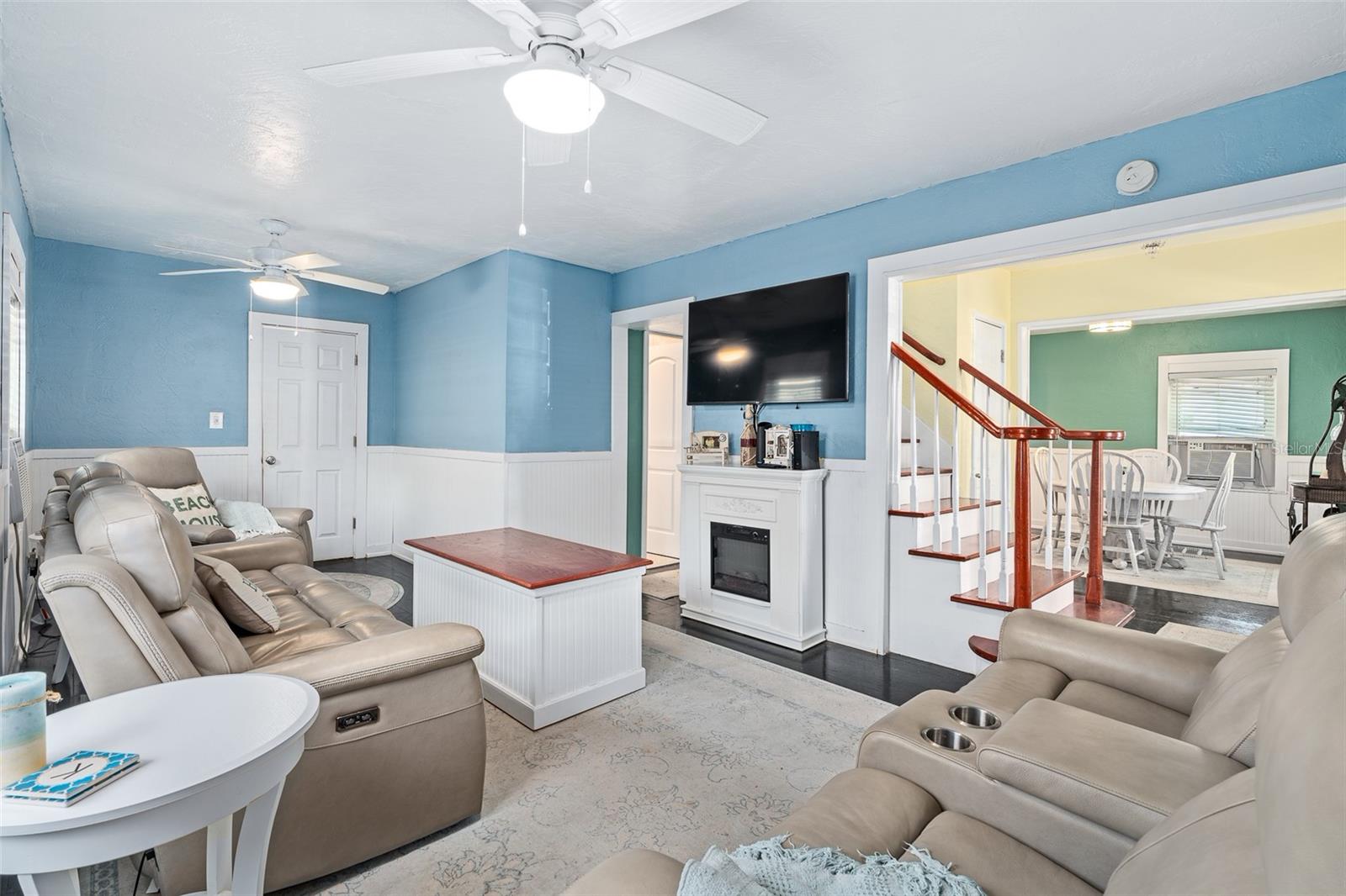 129 S WILD OLIVE AVE — photo 10