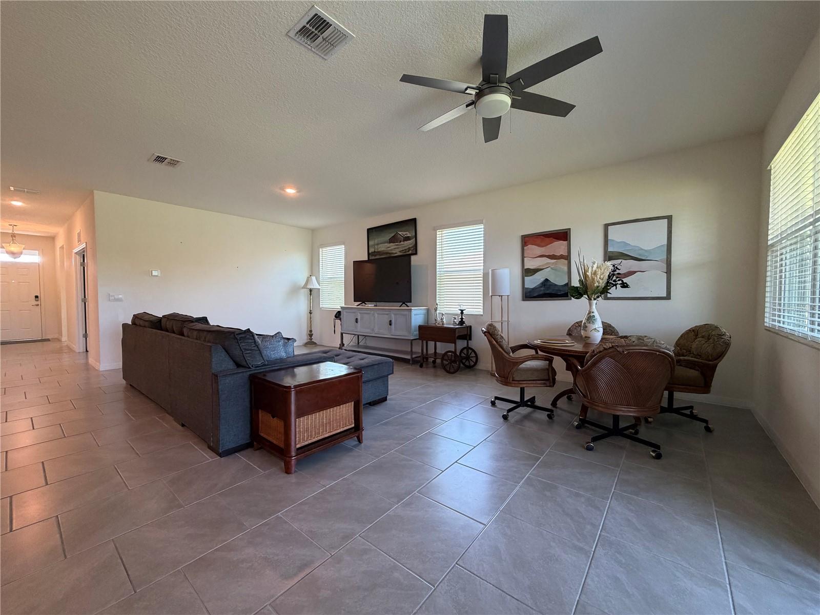 85 HUNTINGTON PL — photo 11