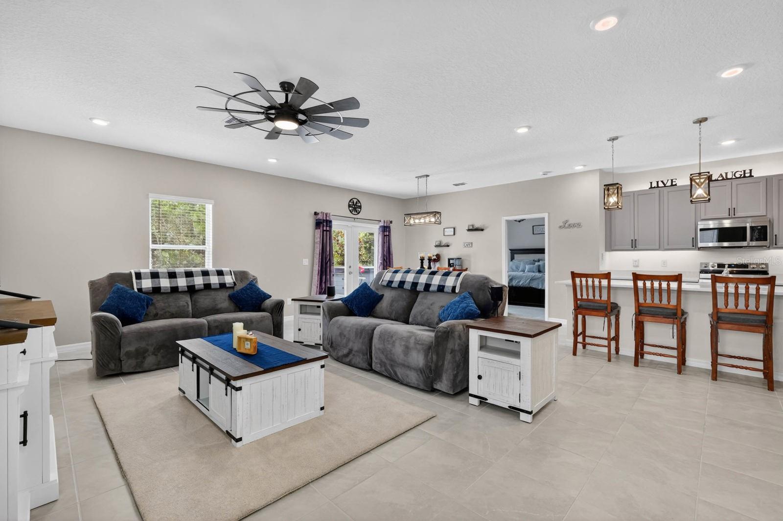 1615 MEADOWLARK DR — photo 9