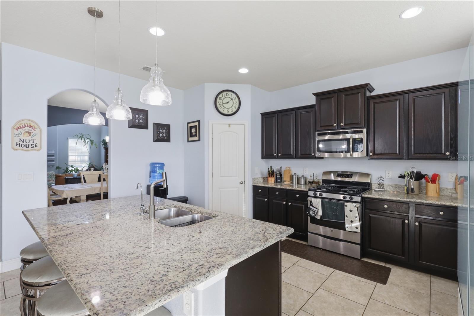 1419 AVILA AVE — photo 10