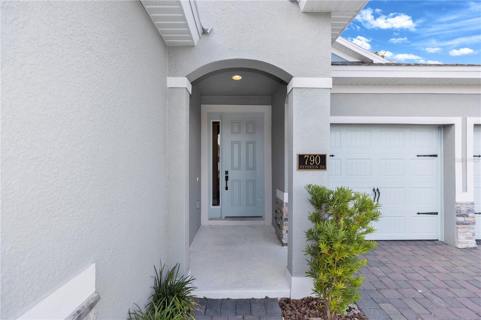 790 HYPERION DR — photo 4
