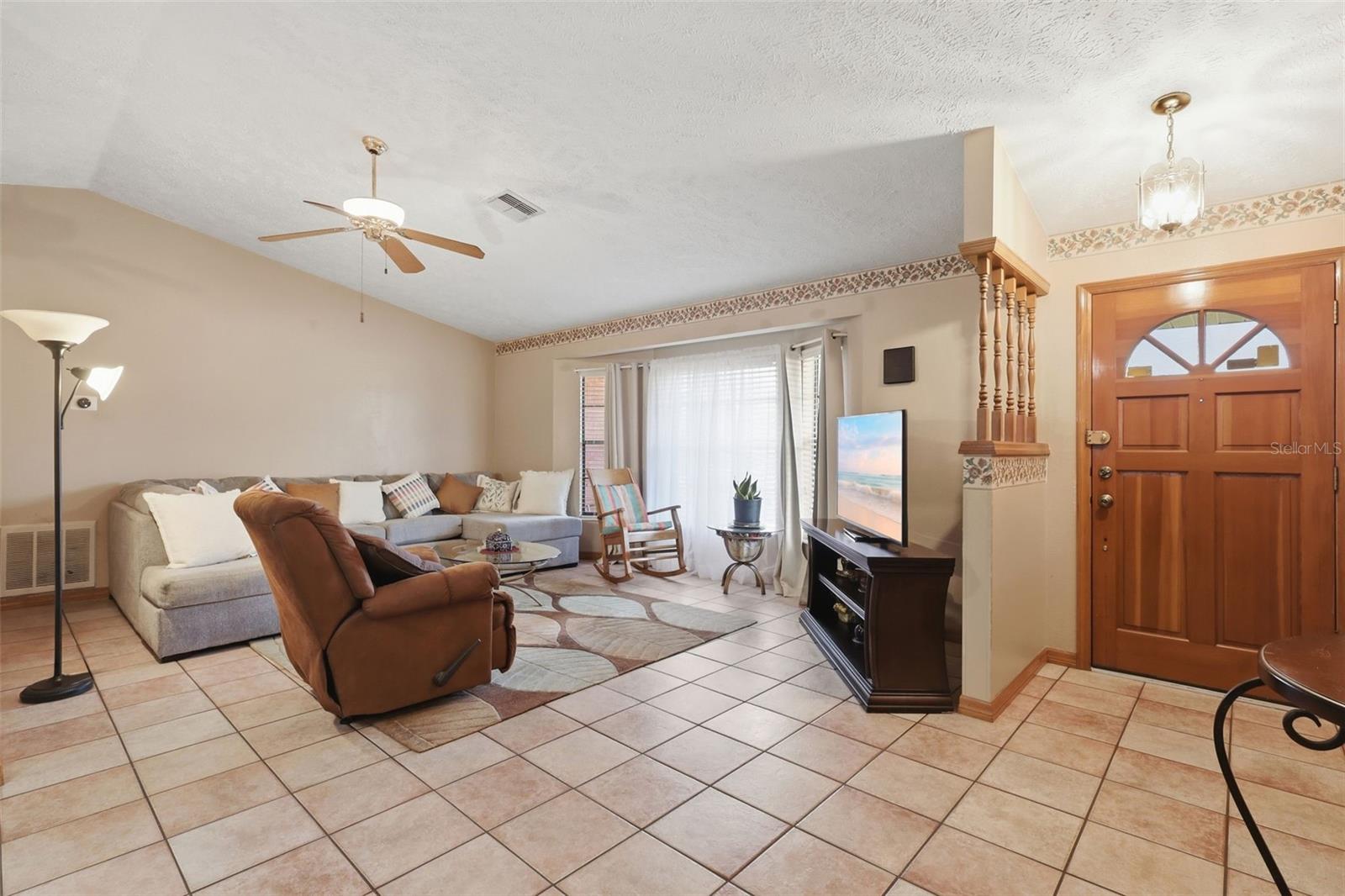2287 BELEN DR — photo 8