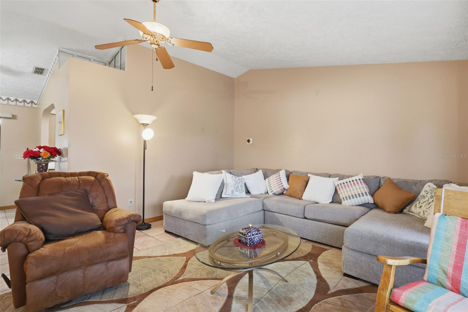 2287 BELEN DR — photo 10