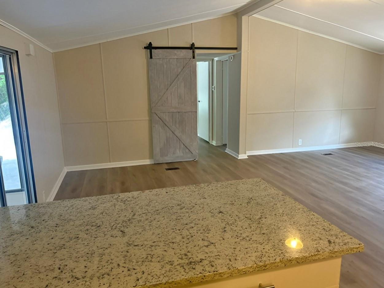 170 PALM DR — photo 10