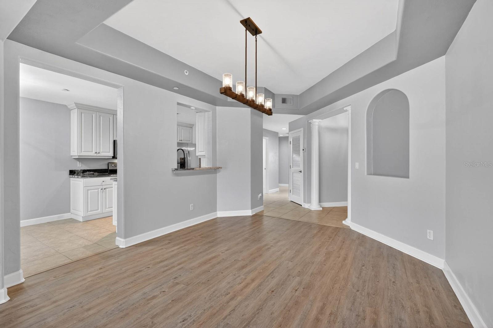 424 LUNA BELLA LN #330 — photo 7