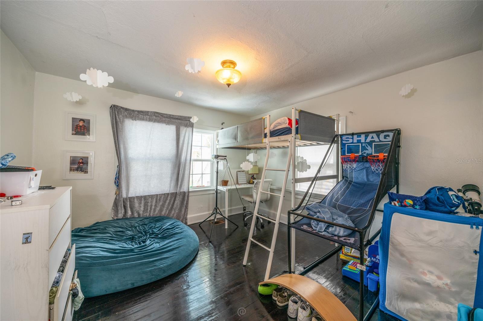 4 CLARENDON CT — photo 12
