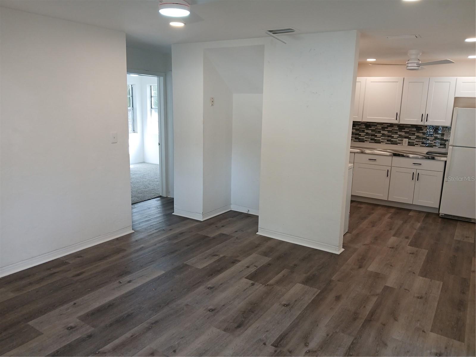 921 WINCHESTER ST — photo 5