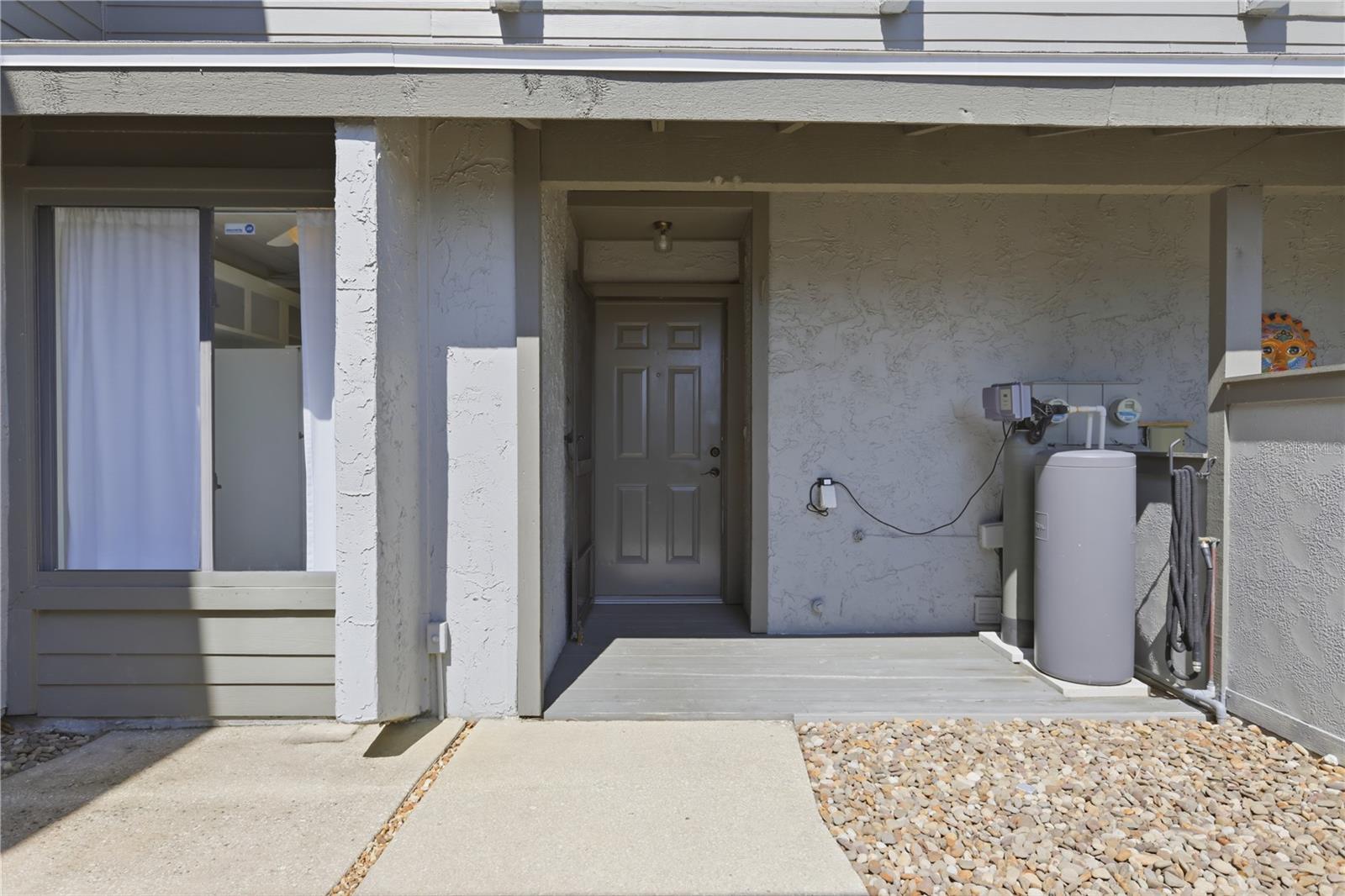 130 LIMEWOOD PL #3 — photo 3