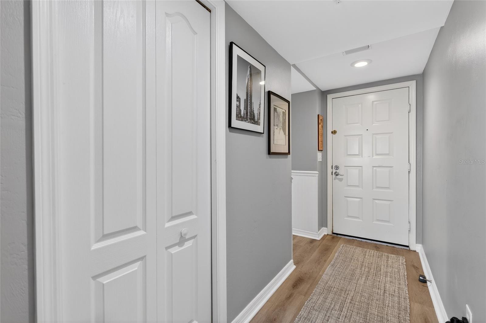 4 OCEANS WEST BLVD #705D — photo 10