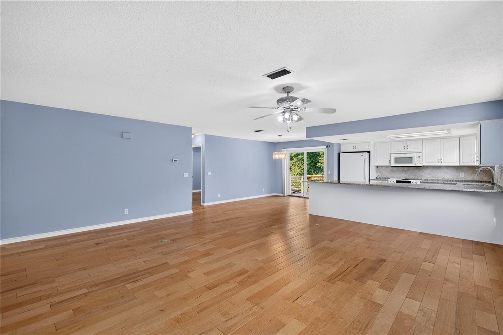 51 SANDPIPER CIR — photo 8