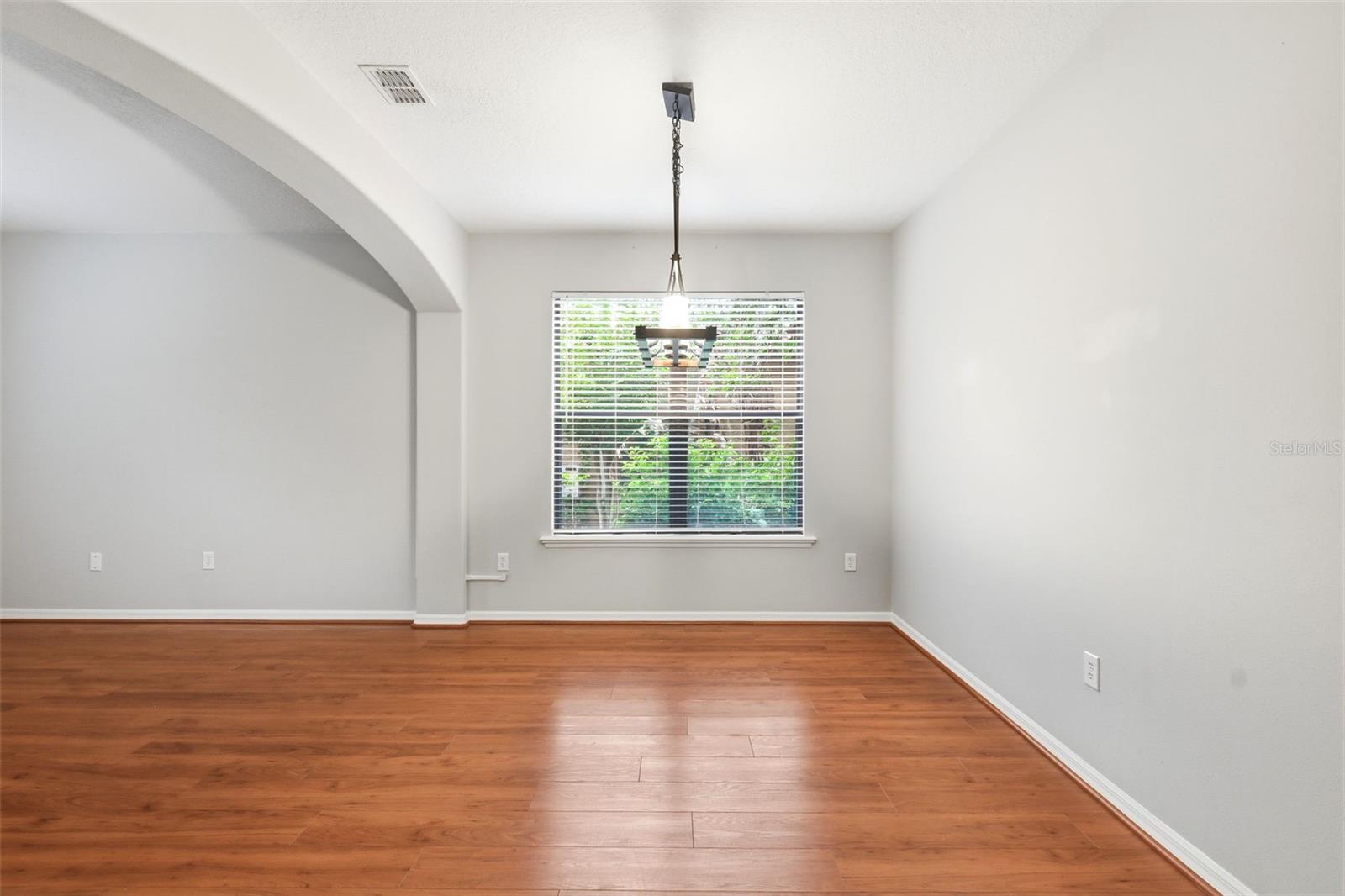 109 ELISSAR DR — photo 11