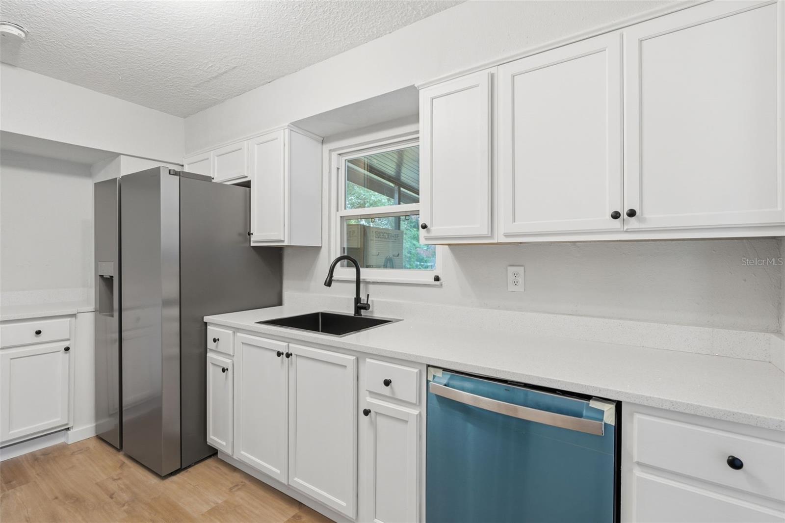 147 COLOMBA RD — photo 10