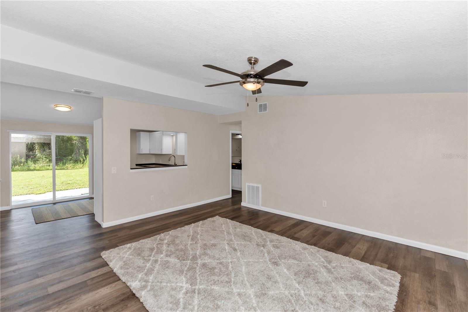 247 TOMS RD — photo 5