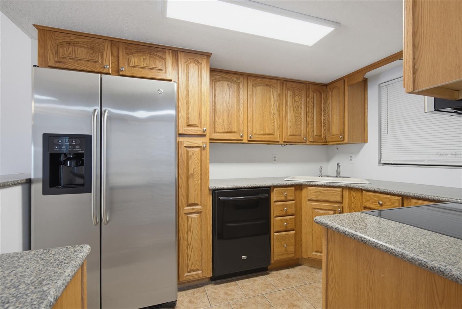 100 GRANT AVE #24 — photo 4
