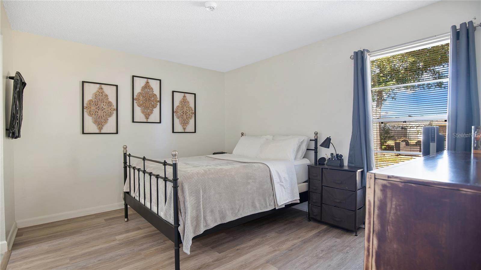 3140 WAINWRIGHT ST — photo 10