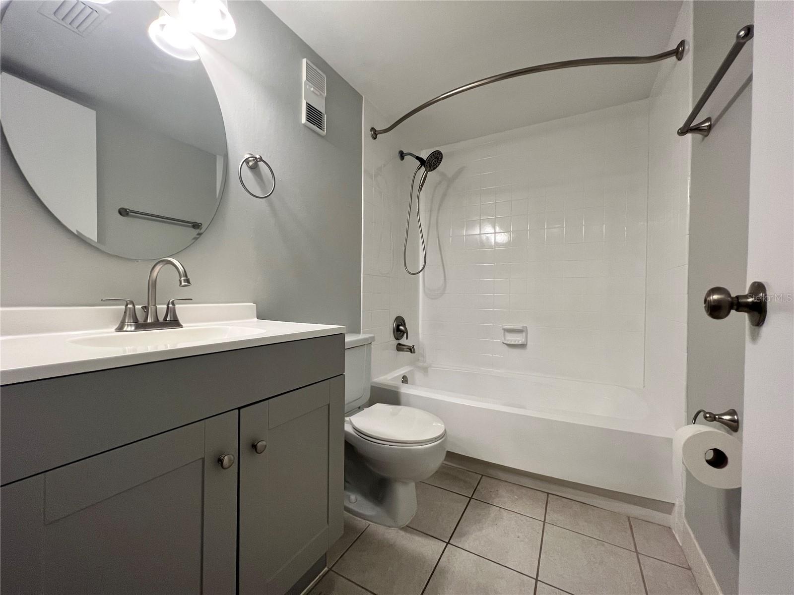 100 SWEETGUM WOODS CT #3D — photo 7