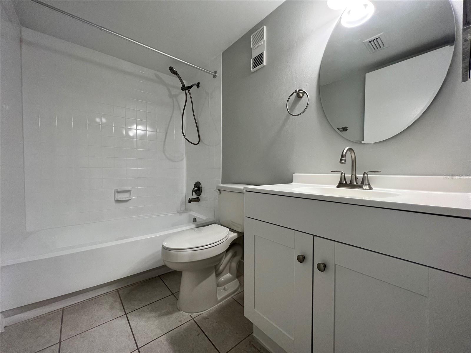 100 SWEETGUM WOODS CT #3D — photo 10