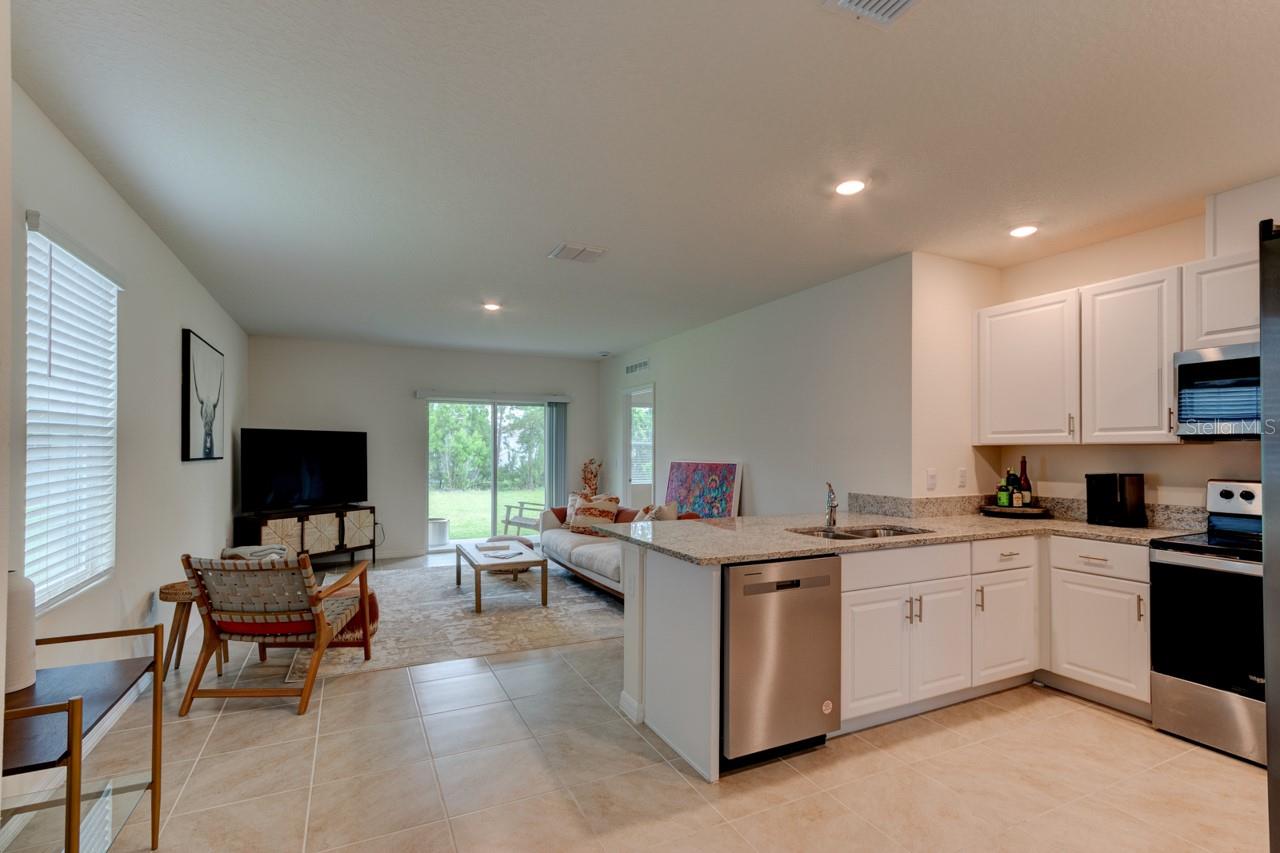 1360 CORK DR — photo 10