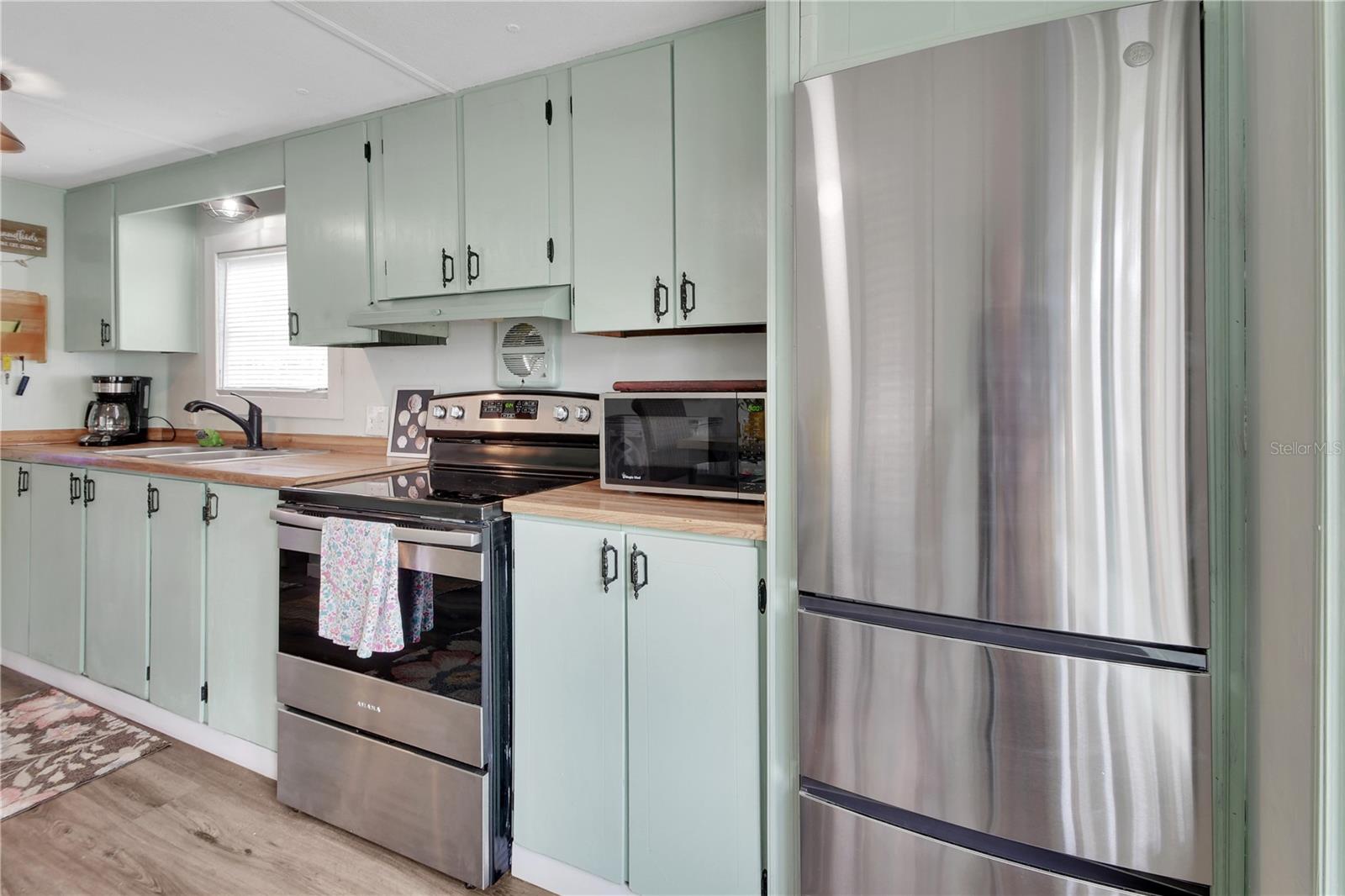109 CYPRESS DR — photo 10